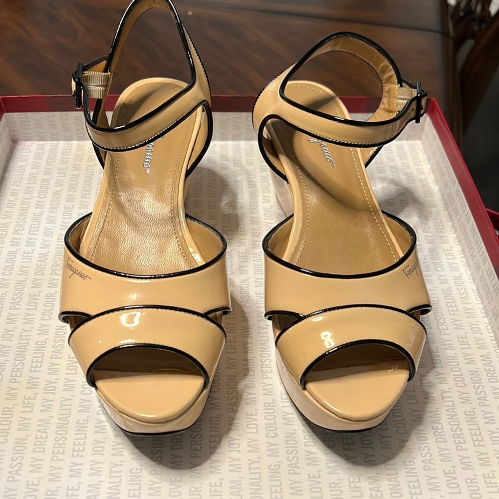Salvatore ferragamo sandals size 37 in excellent condition.